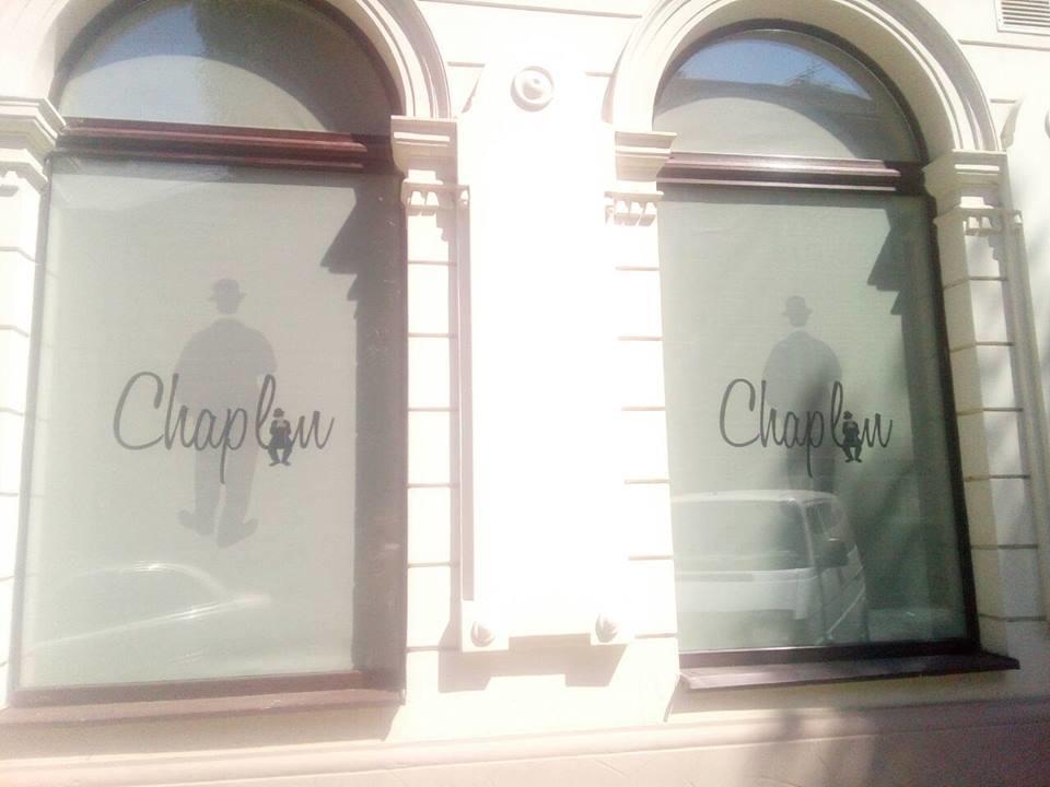ホテルChaplin リヴィウ エクステリア 写真